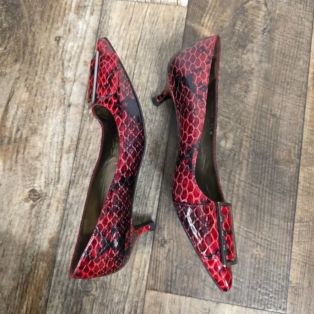 Stuart Weitzman Red Snake Print Pumps 7.5 M Kitten Heel Buckle Pointed Toe Y2K